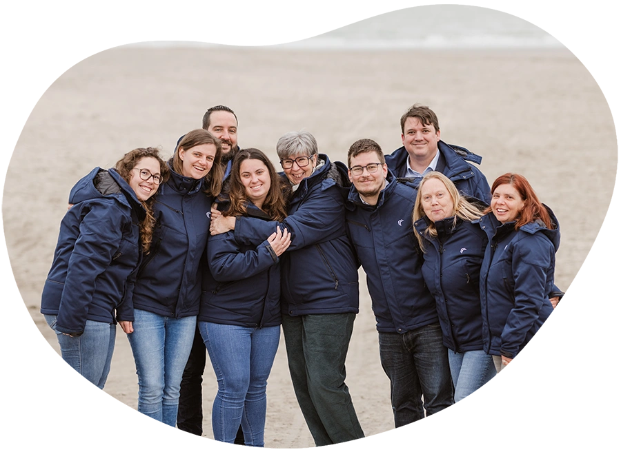 Het Calcule team op het strand van Oostende